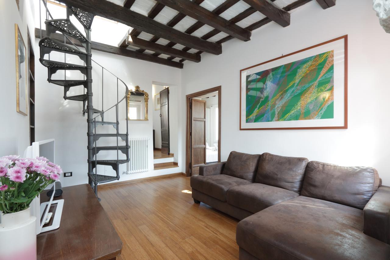 Garibaldi 2 Apartment Рим Екстериор снимка