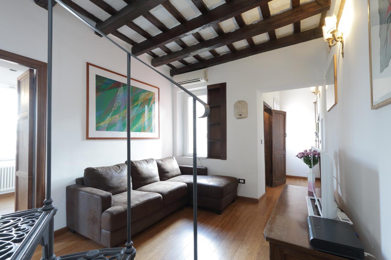 Garibaldi 2 Apartment Рим Екстериор снимка